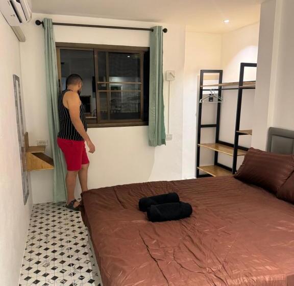 Номер Стандарт, Yok.guest House