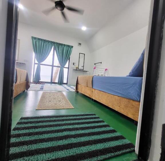 Семейный Номер Вид на Море, Dewatistay B&b