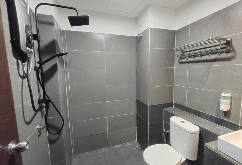 Номер Deluxe, Hanan Studio Apartment With Pool, Wifi & Netflix