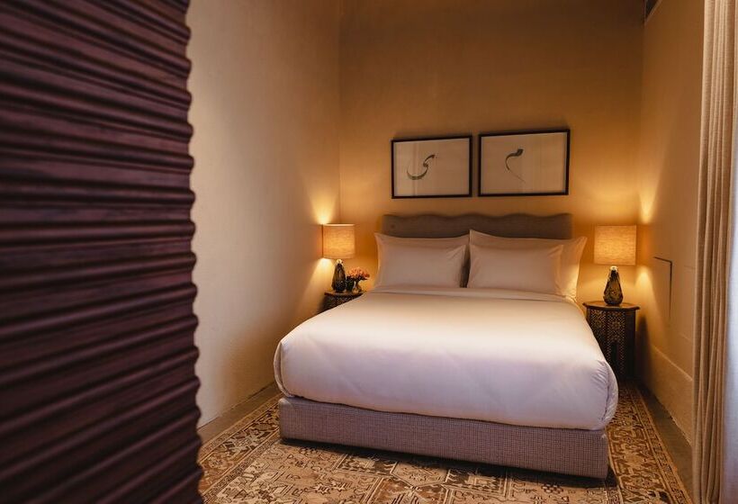 اتاق لوکس با تخت بزرگ, Al Balad Hospitality