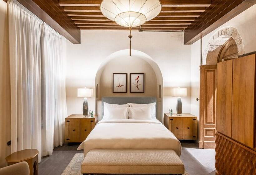 Deluxe Suite King Bed, Al Balad Hospitality