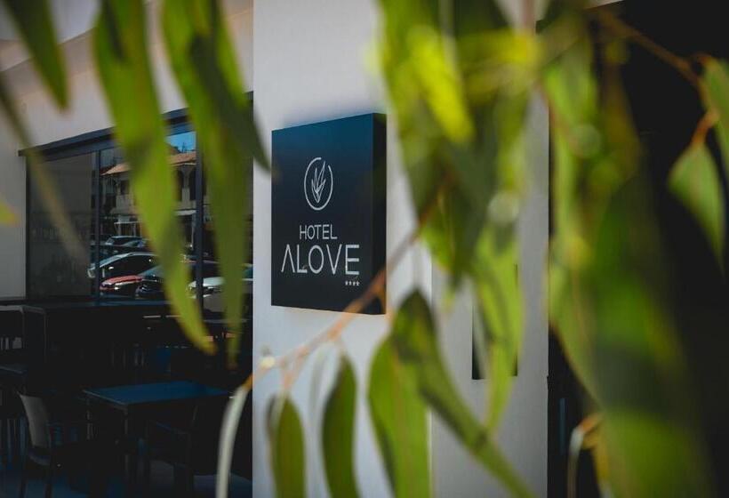 جناح مزود بتراس, Alove