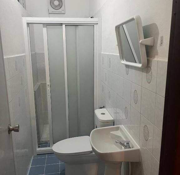 Номер Стандарт, At Home Phetchaboon