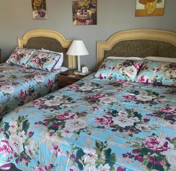 Номер Deluxe, Hometown Inn