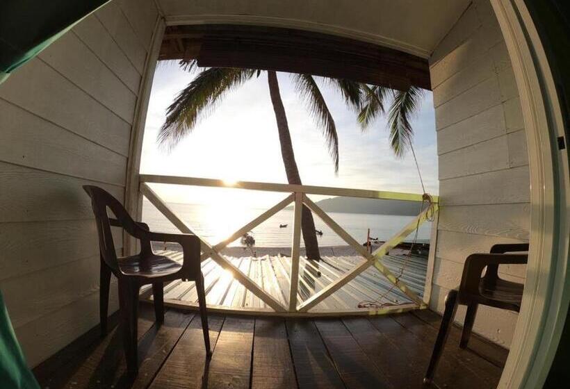 Номер Стандарт Вид на Море с Балконом, Seahorse Diver Guesthouse