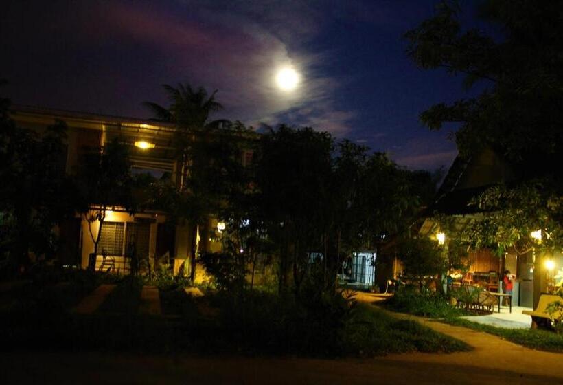 اتاق استاندارد با چشم‌انداز باغ, My Parents Guesthouse