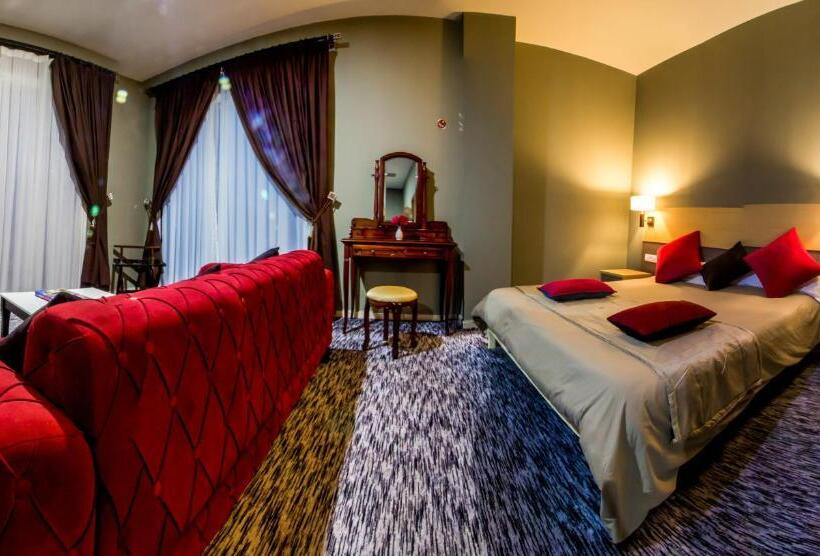 سوییت, Complexe Touristique Bouzour