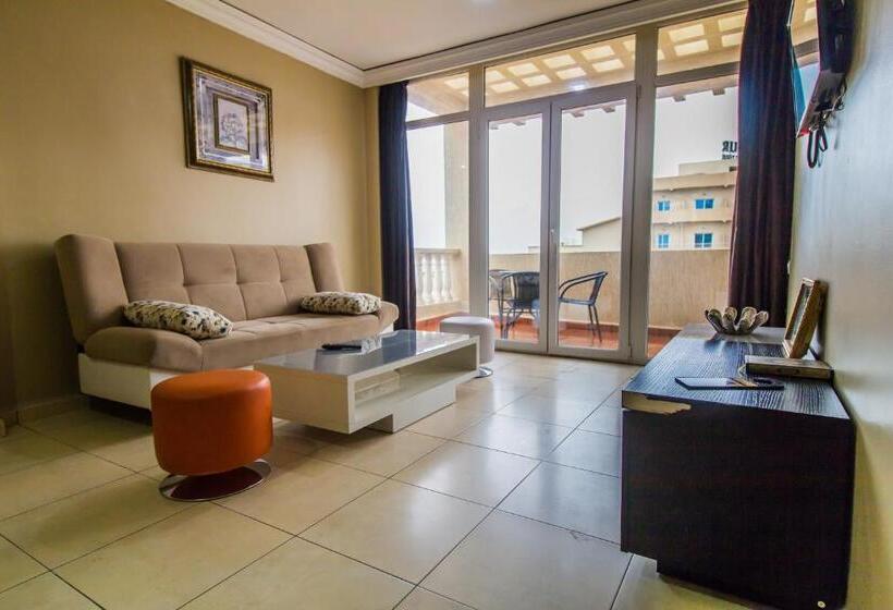 بانگلوی استاندارد, Complexe Touristique Bouzour