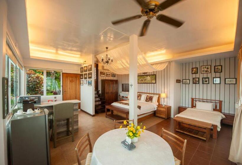 Четырехместный Номер Стандарт Вид на Море, Sinurambi Bed & Breakfast   Mills Residence