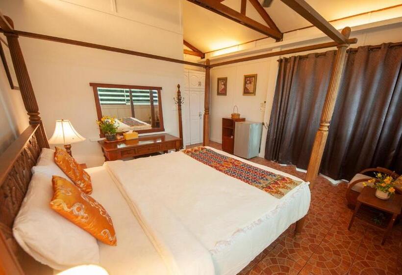 Номер Deluxe с Балконом, Sinurambi Bed & Breakfast   Mills Residence