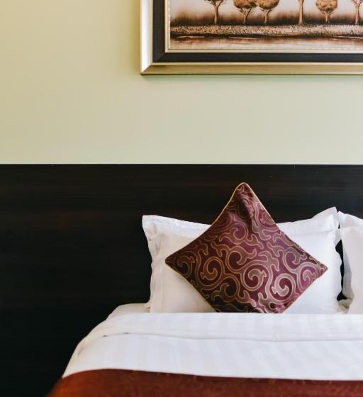 Номер Superior Кровать Кинг, J Suites