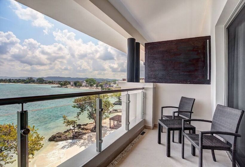 سوییت جونیور لوکس با چشم‌انداز دریا, Hideaway At Royalton Negril, An Autograph Collection Allinclusive Resort  Adults Only