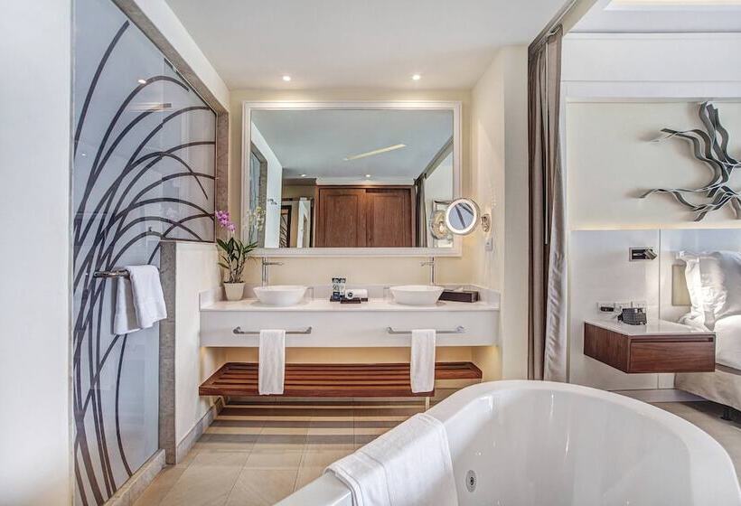 سوییت جونیور لوکس, Hideaway At Royalton Negril, An Autograph Collection Allinclusive Resort  Adults Only
