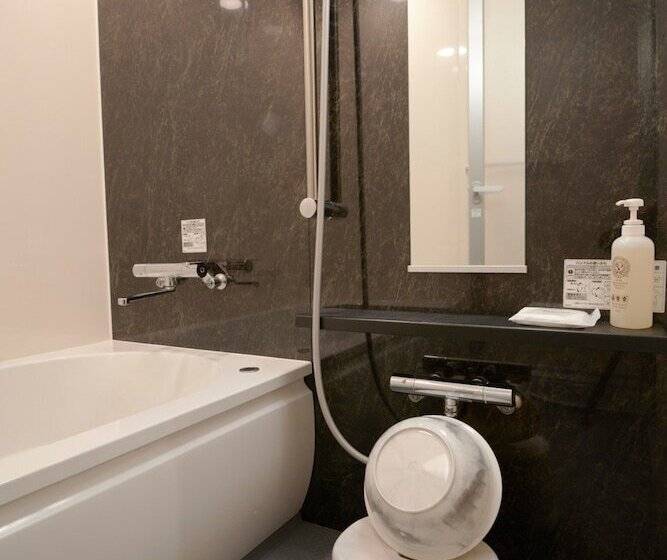Номер Стандарт Трехместный, Richmond Hotel Premier Asakusa International