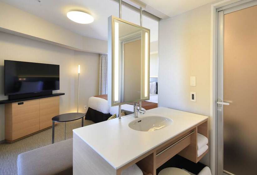 Номер Стандарт Трехместный, Richmond Hotel Premier Asakusa International