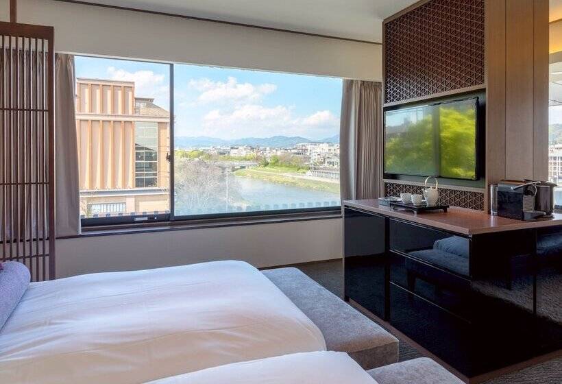 Люкс Вид на Реку, Solaria Nishitetsu Hotel Kyoto Premier