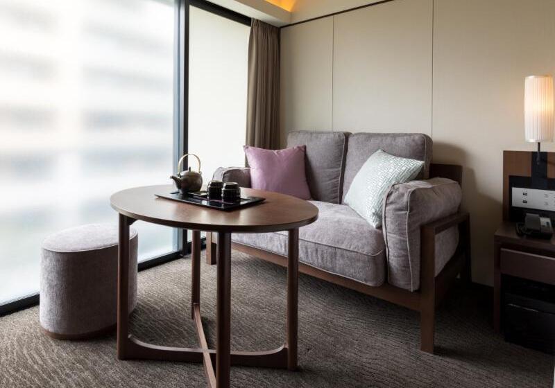 Номер Стандарт, Solaria Nishitetsu Hotel Kyoto Premier
