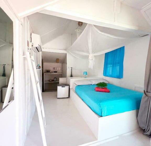 بانگلوی استاندارد با چشم‌انداز دریا, Sea Love Beach Bar & Bungalows