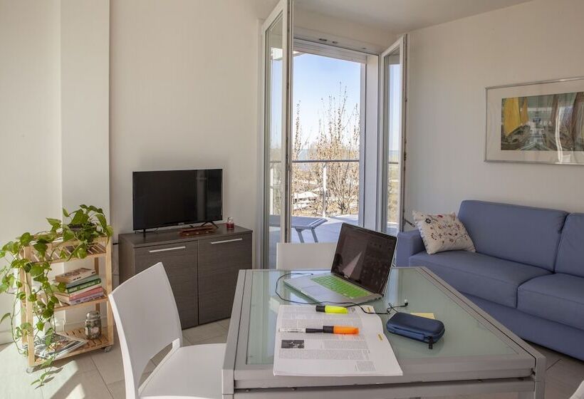 ペントハウス２ベッドルームアパート, Residence Sunrise Cesenatico