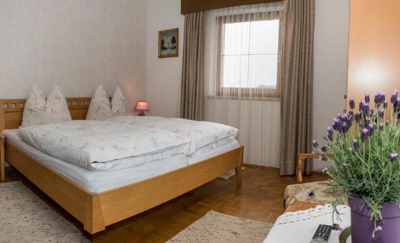 Quarto Estandar, Kreuzhof Seefeld