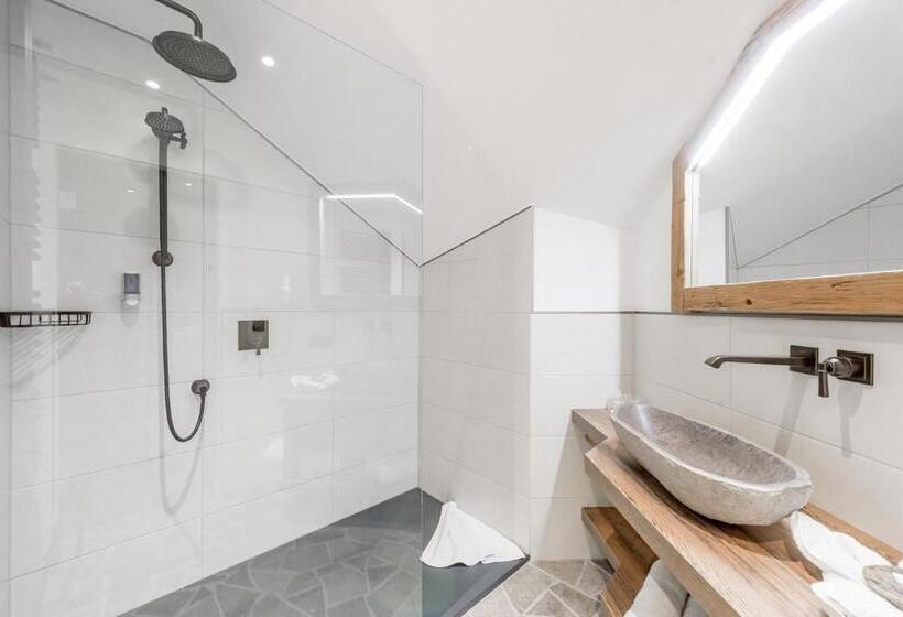 غرفة سوبيريور, Burghotel Alpenglühn