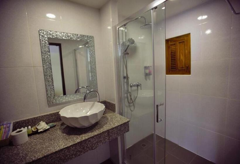 سوییت خانوادگی, Md Boutique