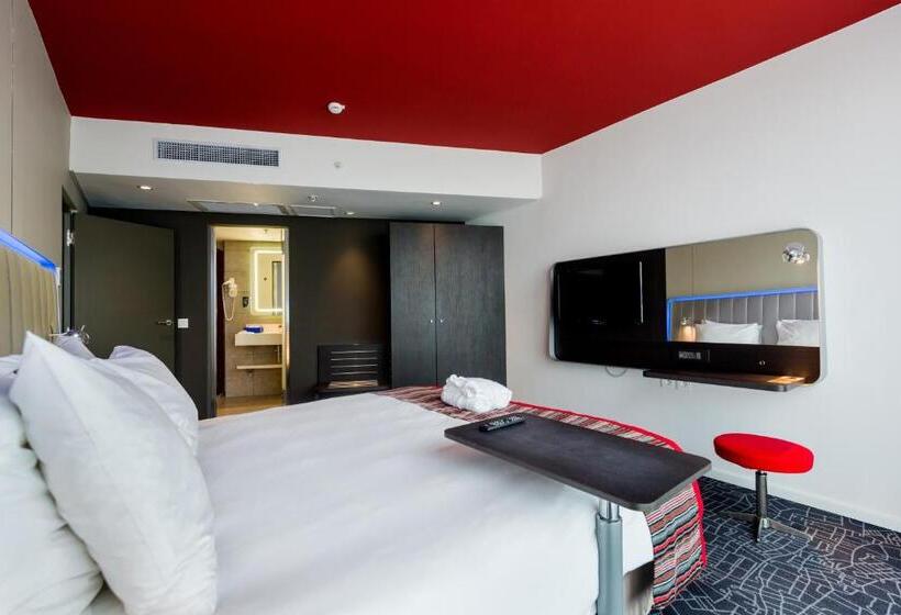 اتاق سوپریور با چشم‌انداز دریا, Park Inn By Radisson Libreville