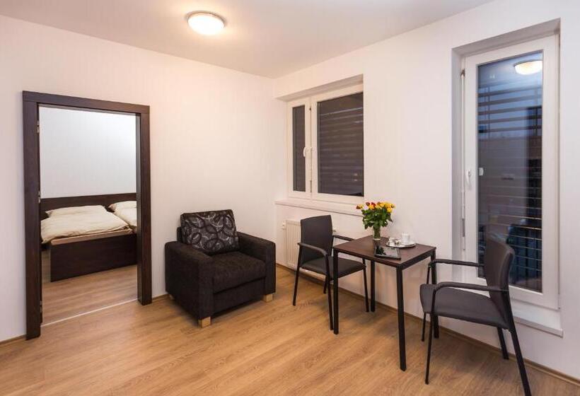 استودیوی پریمیوم, Barok Hotel And Apartments