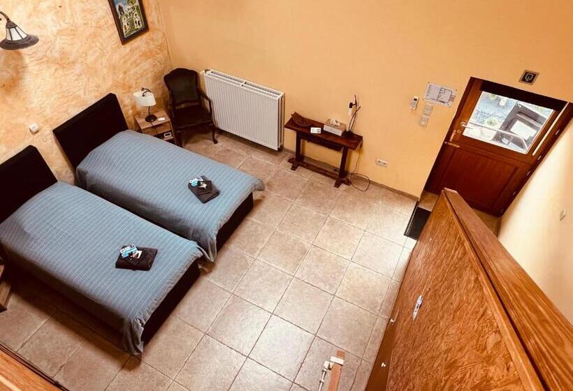 Cameră Familiară, B&b Antiqua & Qook