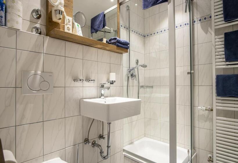 Апартаменты 2 Спальни с Балконом, Gästehaus Boersch