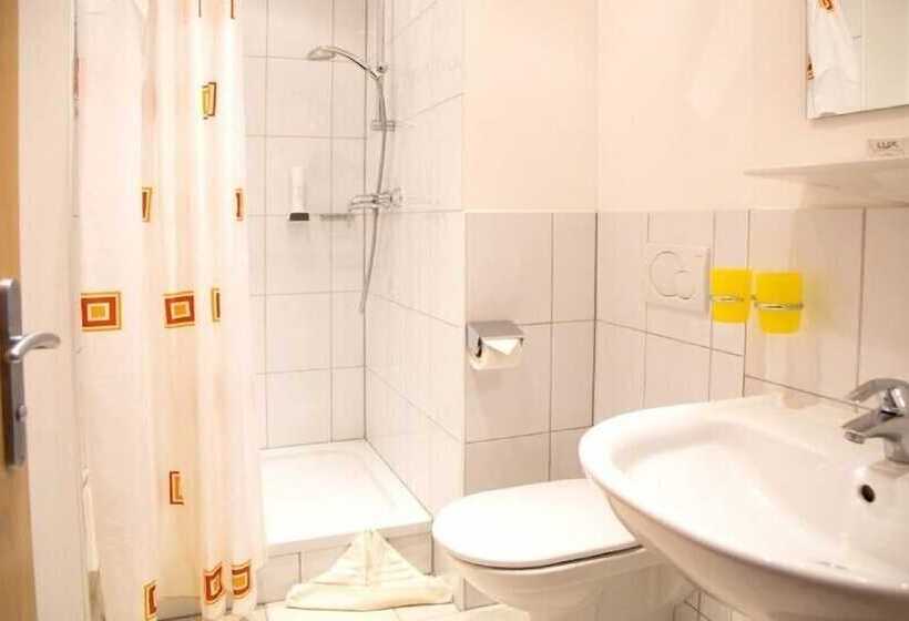 Четырехместный Номер Стандарт, Kärntnerhof