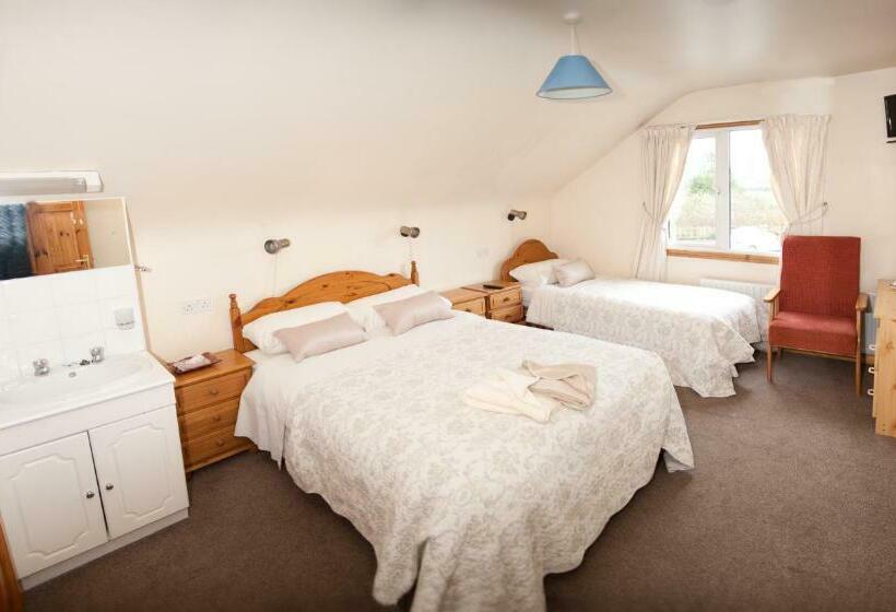 Трехместный Номер Комфорт, Tower Lodge B&b