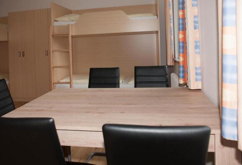 Семейный Номер Совместный Санузел, Jugend  Und Familiengästehaus Heiligenblut