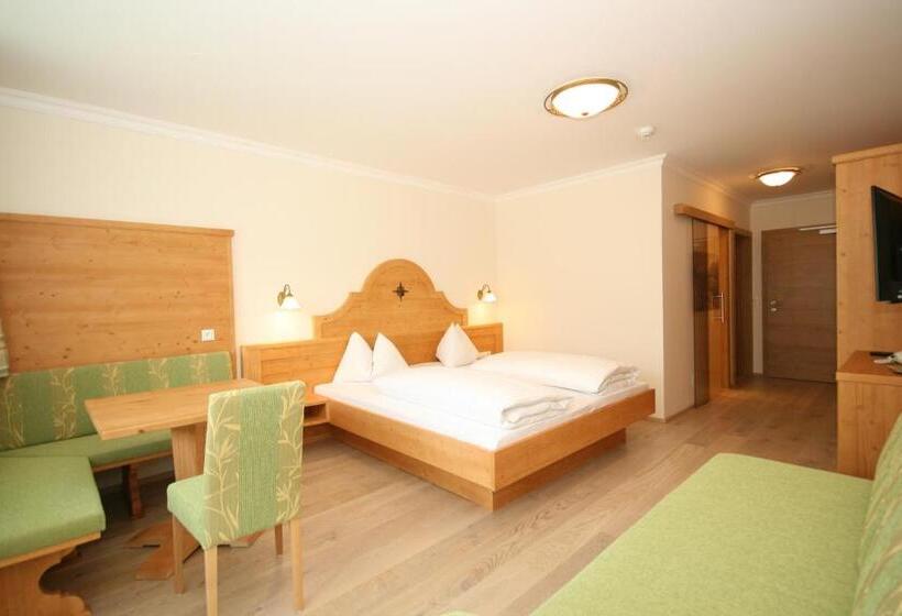اتاق لوکس, Alpenhotel Neuwirt
