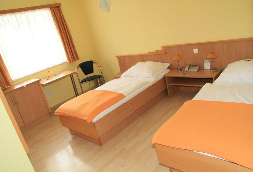 Номер Стандарт Индивидуальный, Highway   Bed & Breakfast