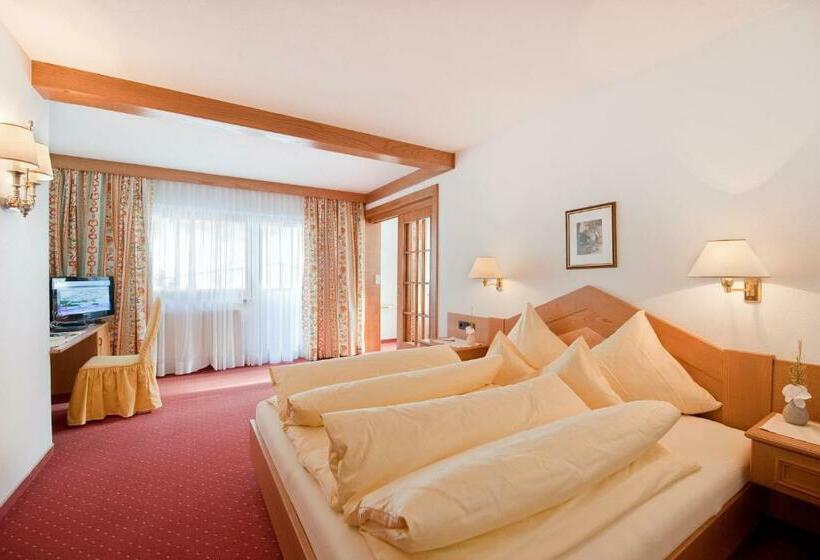 발코니가 있는 스위트, Jagdhof Bed & Breakfast