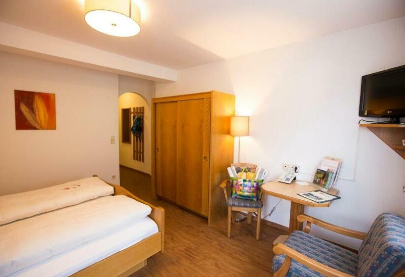 Номер Economy, Regitnig   4 Sterne Hotel Und Chalets