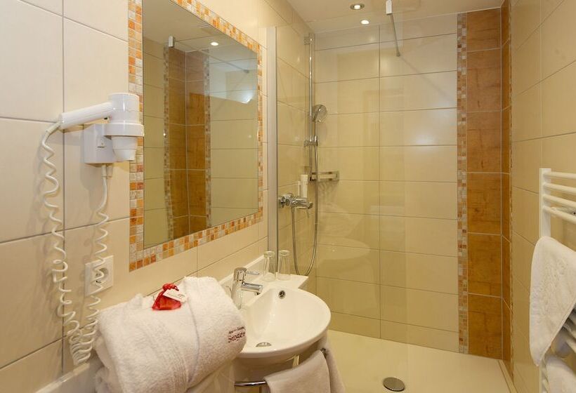 غرفة قياسية ثلاثية مزودة بشرفة, Stegerbräu