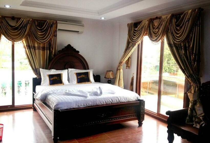 标准间带阳台, Emerald Bb Battambang
