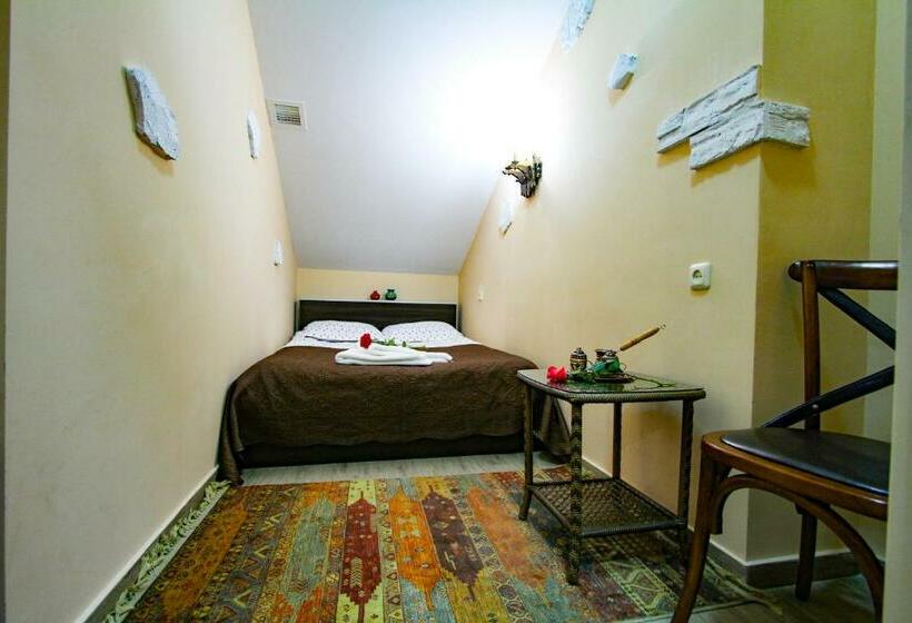 스탠다드 룸 공동 욕실, Mga Hostel & Tours