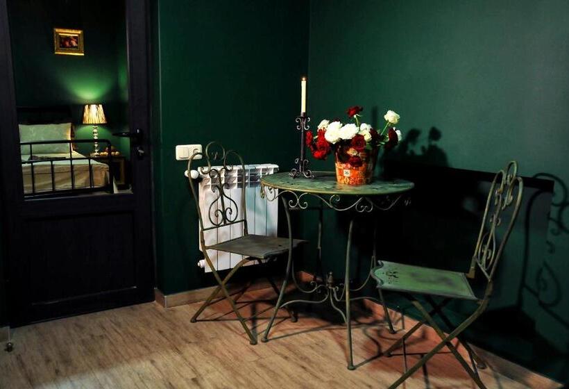 수피리어 트리플 룸, Mga Hostel & Tours