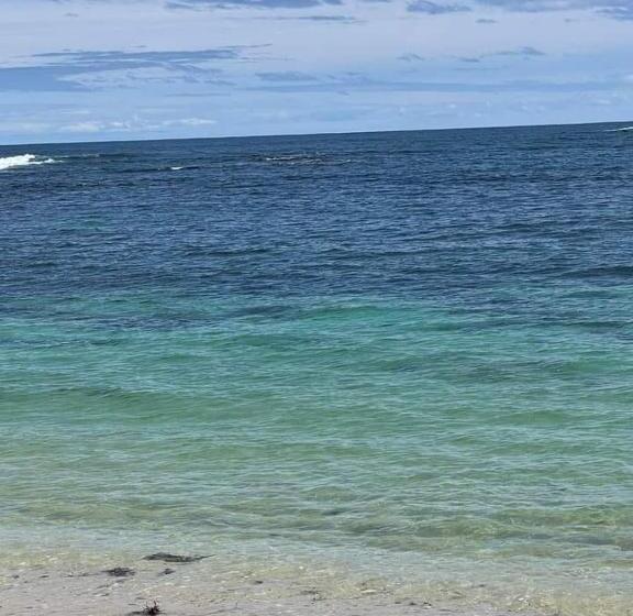 Deluxe Suite Sea View, Seaview Deluxe@rainbow Paradise Tg Bungah 4 6pax