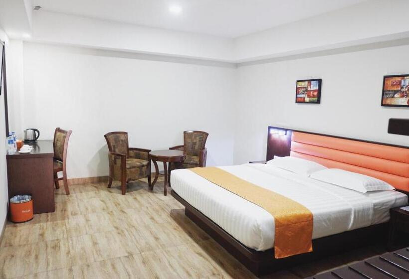 آپارتمان 3 خوابه, Hans Inn Batam