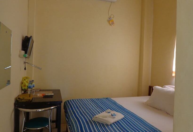اتاق استاندارد, Musafir Inn
