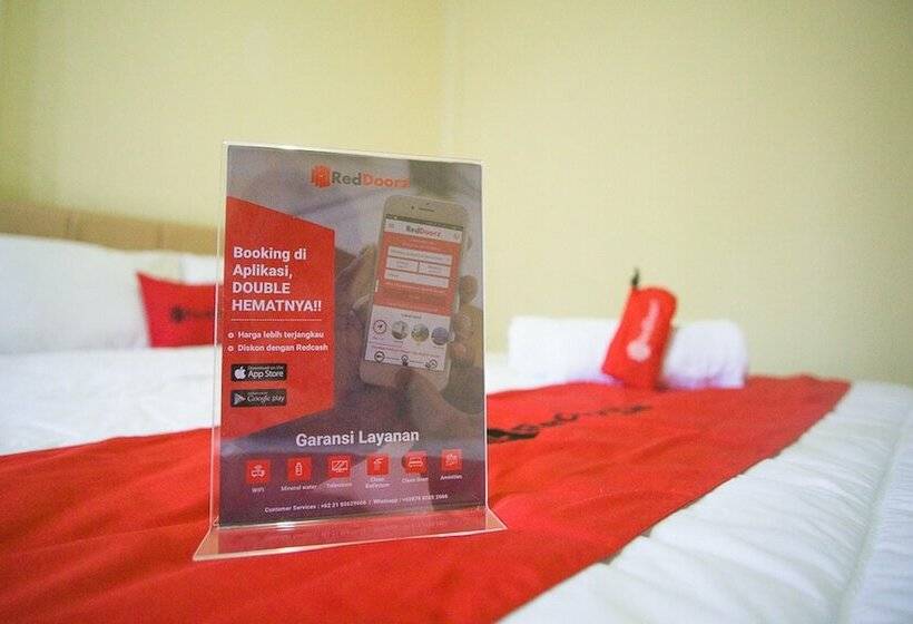 Номер Стандарт, Reddoorz @ Mawun Street Kuta