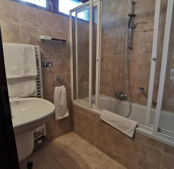 شقة غرفة واحدة, Villa Pax