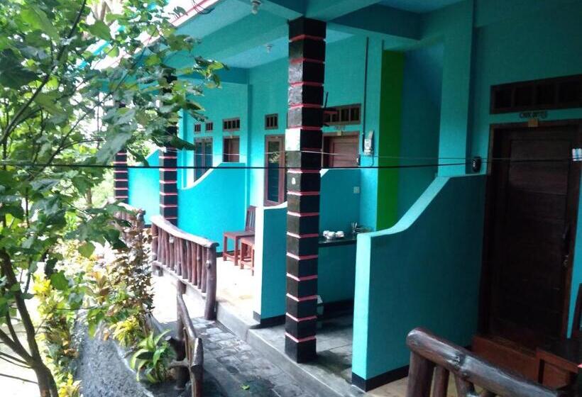 اتاق لوکس سه تخته, Breeze Hostel