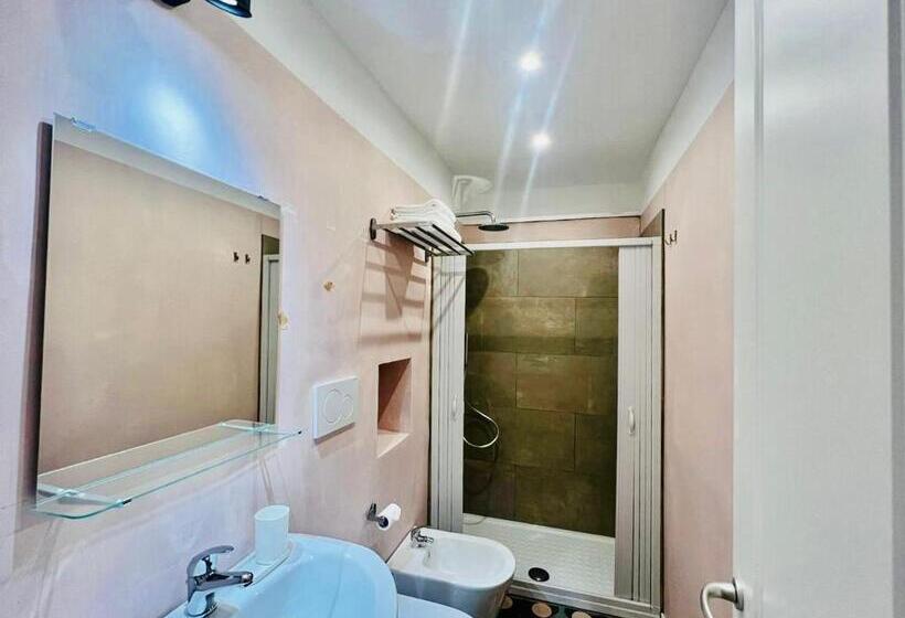 חדר אקונומי, Eccelso Suites