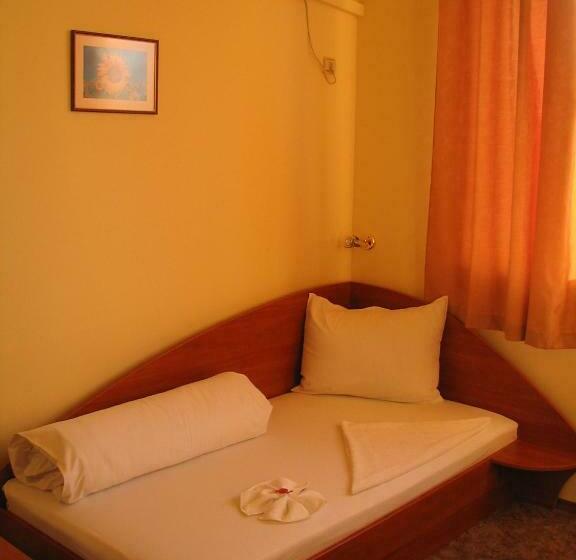 스탠다드 룸, Family Hotel Familya