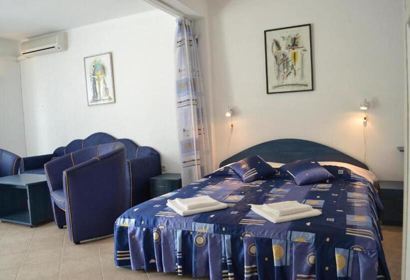 스위트, Family Hotel Magnolia